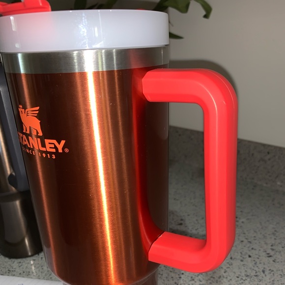 Stanley Quencher LAVA GLASS - Picture 4 of 10